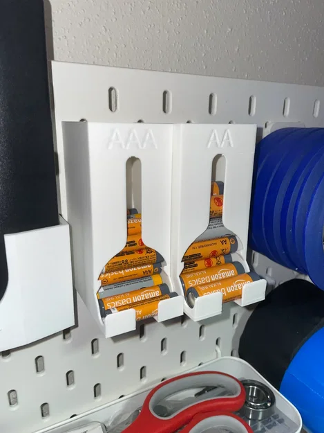 Khay chứa pin AA và AAA gắn tường Ikea Skadis tiện lợi - Image 1