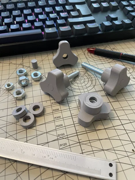 All-in-One – Núm vặn Tam giác / Hình sao cho bu lông hoặc đai ốc M6 & M8 - Image 1