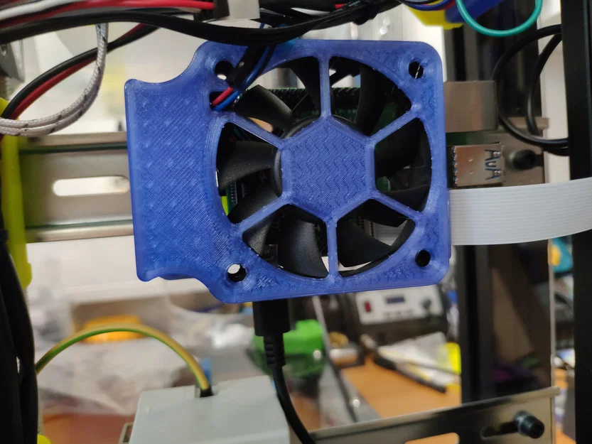 Ngàm gắn DIN rail cho Raspberry Pi 4B kèm tùy chọn lắp quạt - Image 1