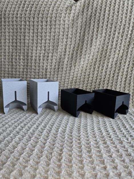 Hộp Đựng Bài Chơi - Thiết Kế Phù Hợp Với Hầu Hết Các Loại Card Game - Image 2