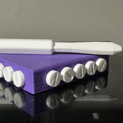 Hộp Đựng Thẻ Quà Tặng Prank - 16 Ốc Vít