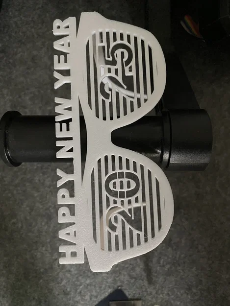 Hướng dẫn in 3D kính mắt Happy New Year 2025 cho tiệc giao thừa - Image 2