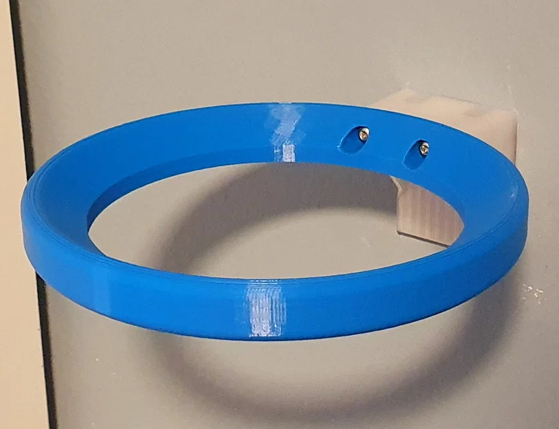 Giá treo tường cho bóng đá size 4 và 5 - Image 2