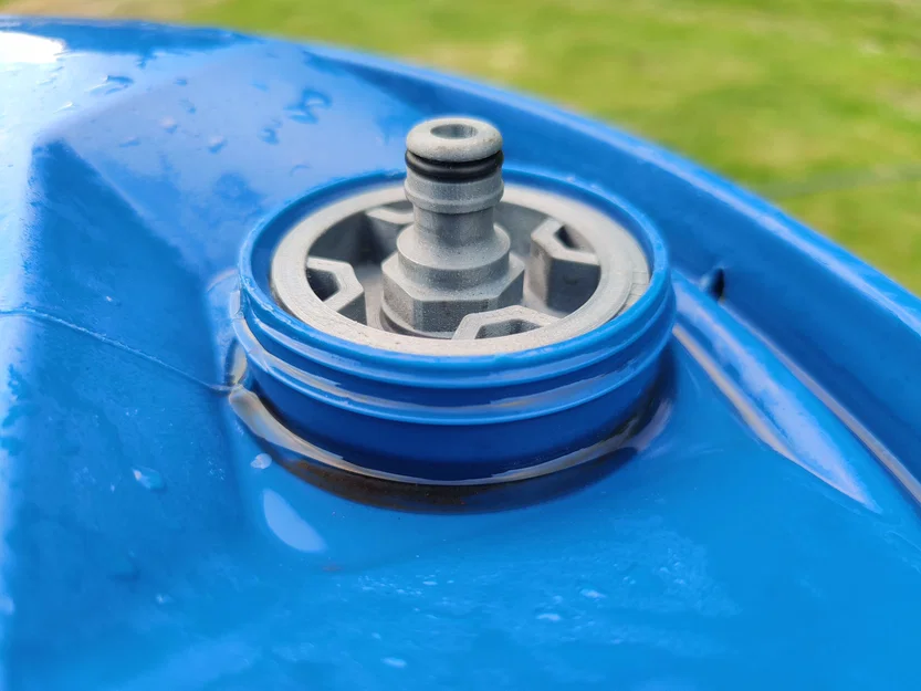 Nắp vặn thùng nhựa kèm đầu nối vòi Gardena - Image 2