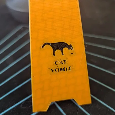 Biển cảnh báo 'Cat Vomit' - Phụ kiện hài hước cho sen nuôi mèo