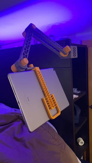 Ngàm gắn iPad Pro 10.5 + file .f3d cho tay đỡ linh hoạt và chắc chắn - Image 1