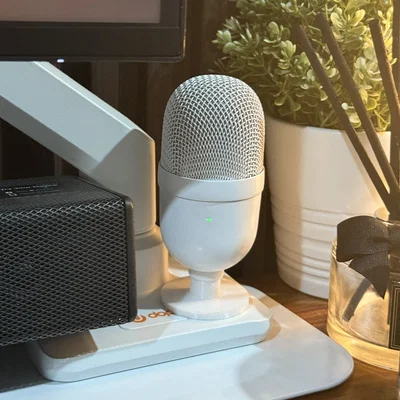 Chân đế thấp (Low Profile Stand) cho Razer Seiren Mini