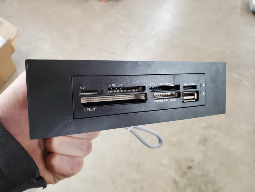 Khung chuyển đổi adapter từ khay 5.25" sang 3.5" - Image 2