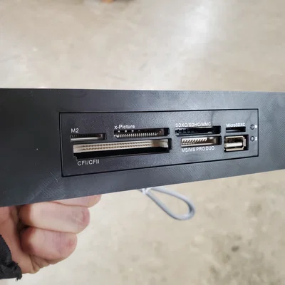 Khung chuyển đổi adapter từ khay 5.25" sang 3.5"
