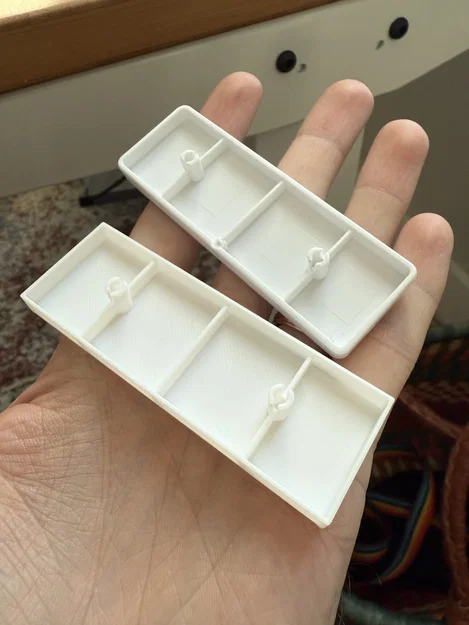 Miếng che ốc/plate logo trống cho Uplift Standing Desk V2 - Image 4