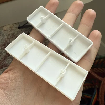 Miếng che ốc/plate logo trống cho Uplift Standing Desk V2