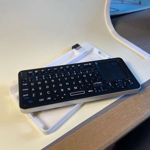 Case bảo vệ bàn phím mini Rii K06 / i6 kèm giá đỡ điện thoại tiện lợi - Image 3