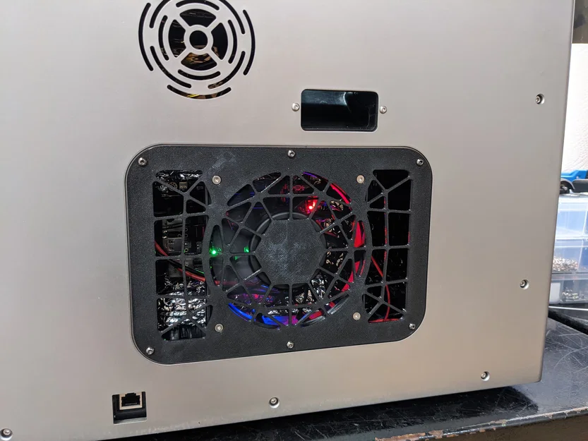 Ốp Lưng Qidi Plus4 Họa Tiết Mạng Nhện Cho Quạt 120mm - Image 1