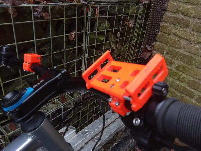 Giá đỡ điện thoại xe đạp (Bike phone mount) cứng cáp và dễ lắp đặt - Image 5