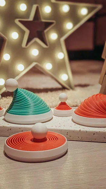 Mũ ông già Noel 3D xếp gọn (Big Collapsible Fidget Santa's Hat) - Image 2