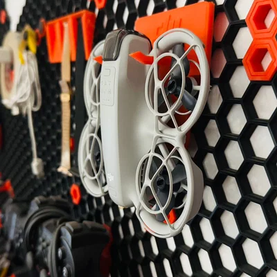 Giá treo tường tối ưu cho DJI Neo - Phụ kiện in 3D tiện ích
