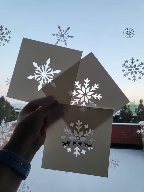 Khuôn vẽ bông tuyết (Snowflake stencils) - Image 1