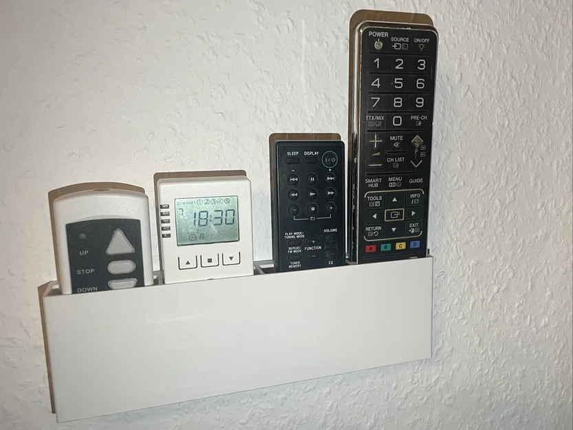 Giá treo tường 4 ngăn đựng remote thông minh (Remote Holder) - Image 1