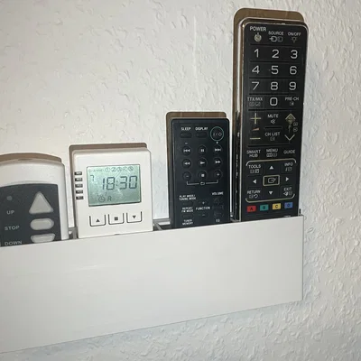 Giá treo tường 4 ngăn đựng remote thông minh (Remote Holder)