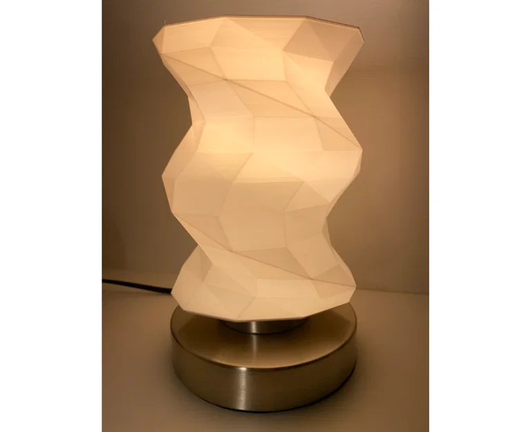 Đèn để bàn pha lê tinh tế - Image 1