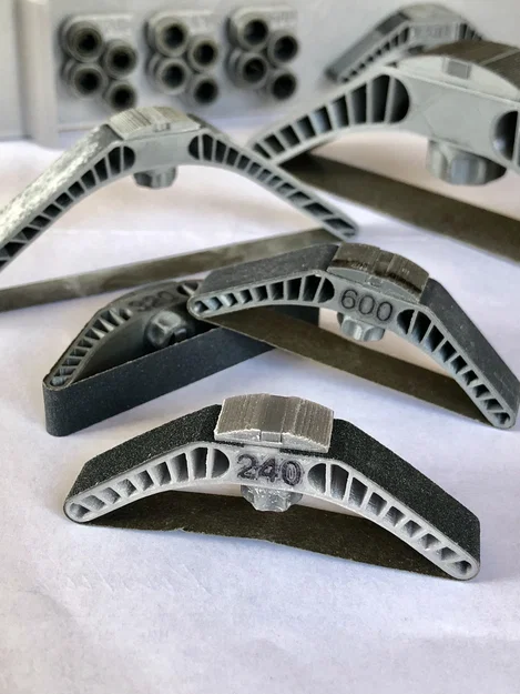 Dụng cụ chà nhám (Sanding Tool) - Image 1