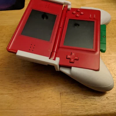 Tay cầm công thái học Nintendo DS Lite - Tối ưu trải nghiệm chơi game