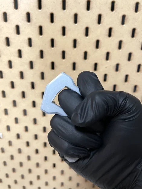 Knuck Ergonomic: Phụ kiện tự vệ thiết kế tối giản từ Benchy - Image 1