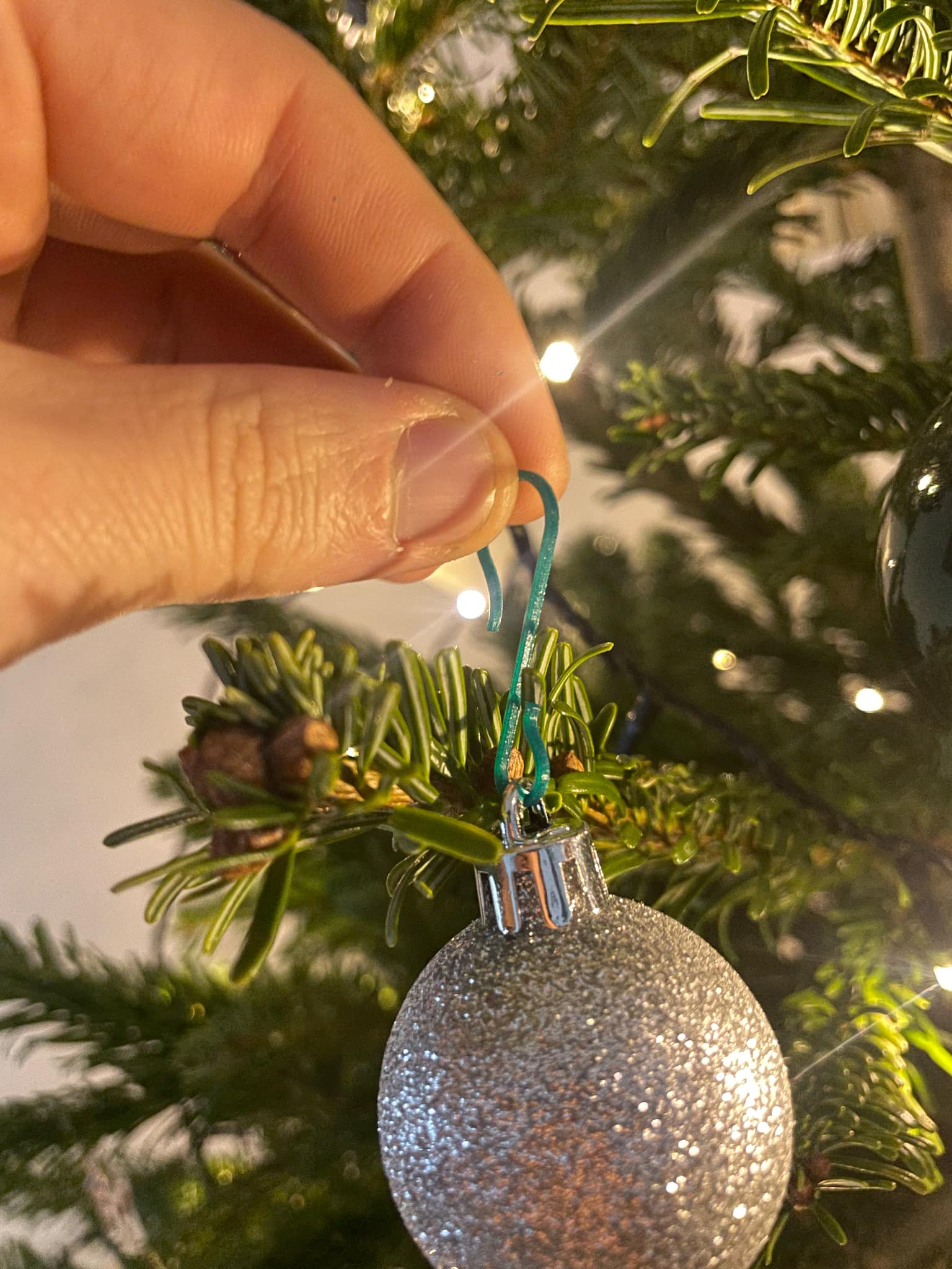 Móc treo đồ trang trí Noel siêu nhẹ, in 3D nhanh chóng và tiết kiệm