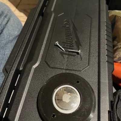 Giá đỡ Airtag cho hệ thống thùng Milwaukee Packout