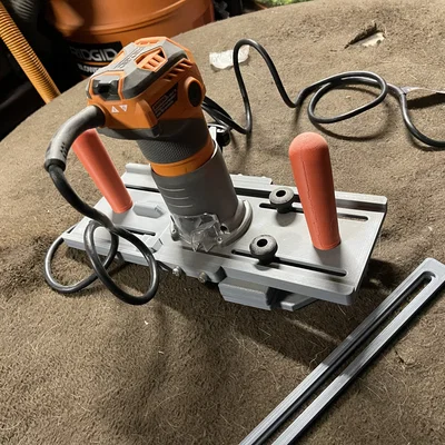 Bộ gá đa năng cho máy phay cầm tay (Palm Router Jig)