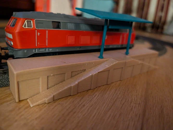 Đường dốc sân ga tàu hỏa H0 1:87, Bahnsteig mit Rampe - Image 2