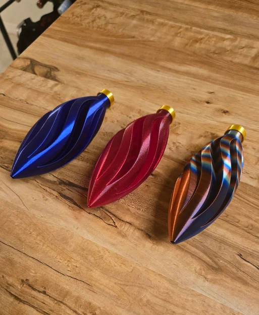 Mẫu Trang Trí Cây Thông Noel Dạng Xoắn Ốc Đầu Tiên - Image 1