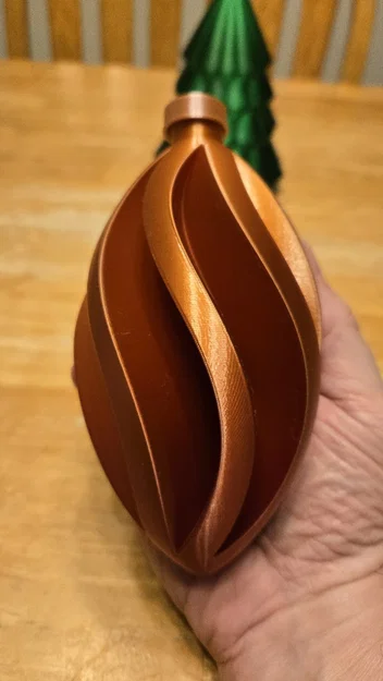 Mẫu Trang Trí Cây Thông Noel Dạng Xoắn Ốc Đầu Tiên - Image 4