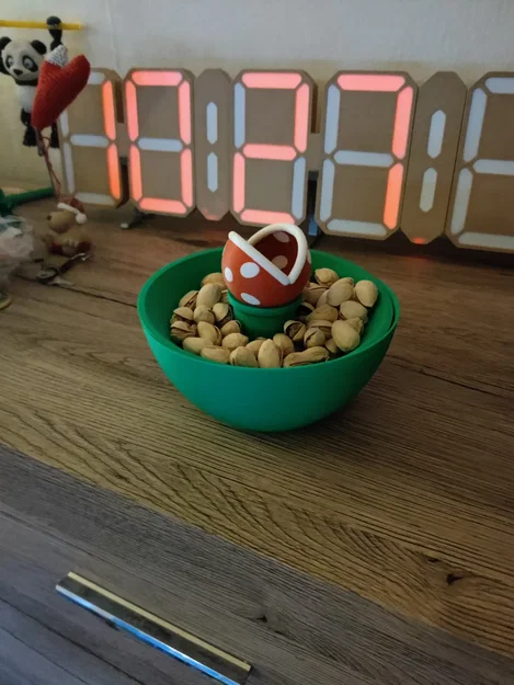 Tô đựng hạt dẻ cười hình Piranha Plant phong cách Mario cực chất - Image 1