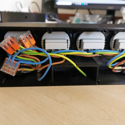 Bộ chia nguồn PowerCon (Power Distributor)