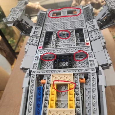Giá treo tường cho Lego Razor Crest UCS 75331