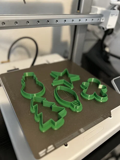 Bộ khuôn cắt bánh quy chủ đề Giáng sinh - Image 2