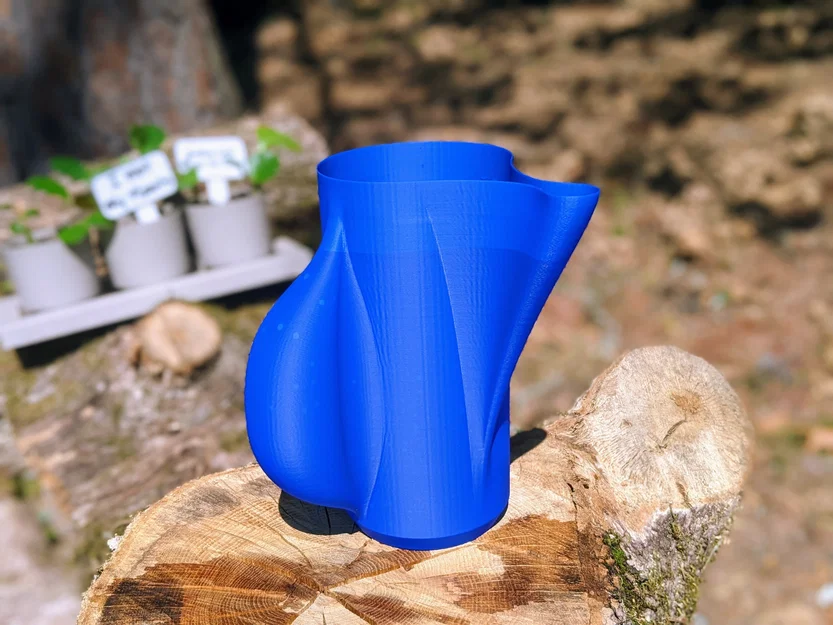 Bình tưới cây cách điệu Ergo Vase - Không chỉ là bình tưới thông thường - Image 4