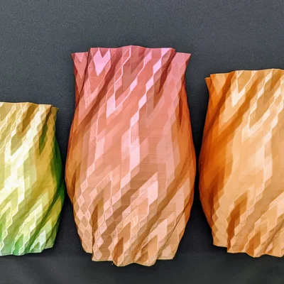 Bình Hoa Xoắn Ốc Đa Diện In 3D Đẹp Mắt