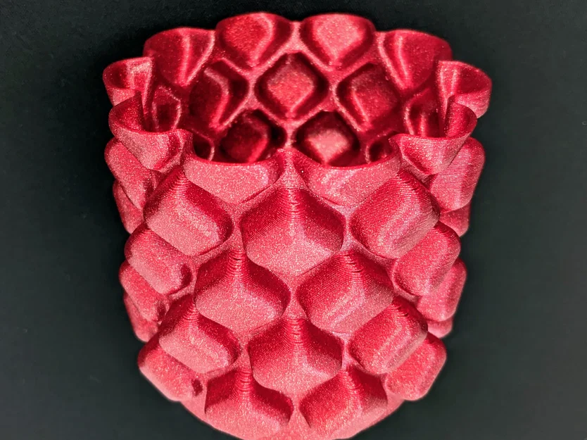 Bình hoa khối lập phương bo tròn xoắn ốc đầy mê hoặc - Image 4