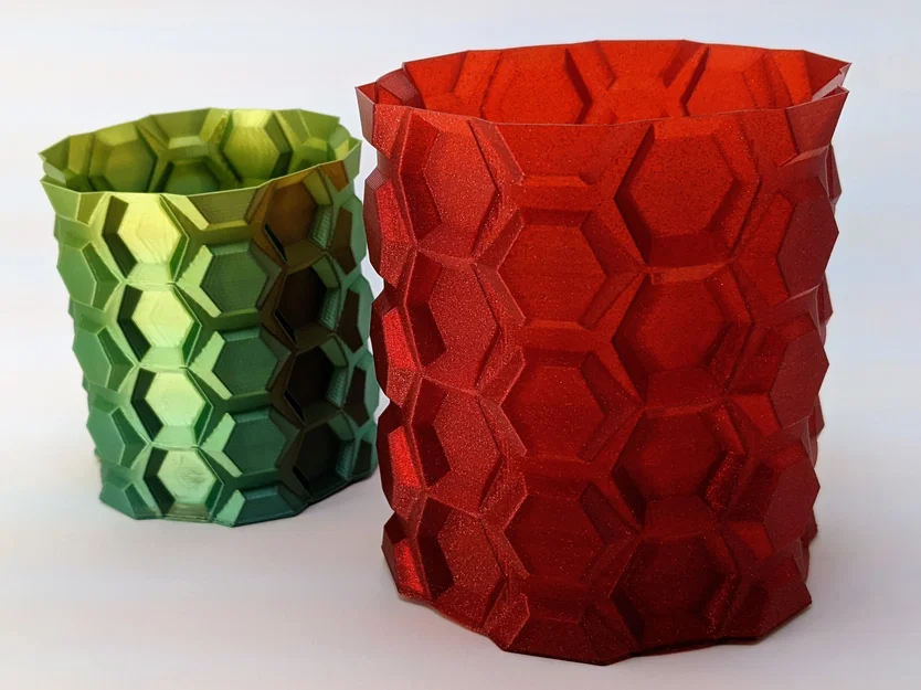 Hũ đựng đồ để bàn họa tiết lục giác (Hexagon Patterned Vase) - Image 2