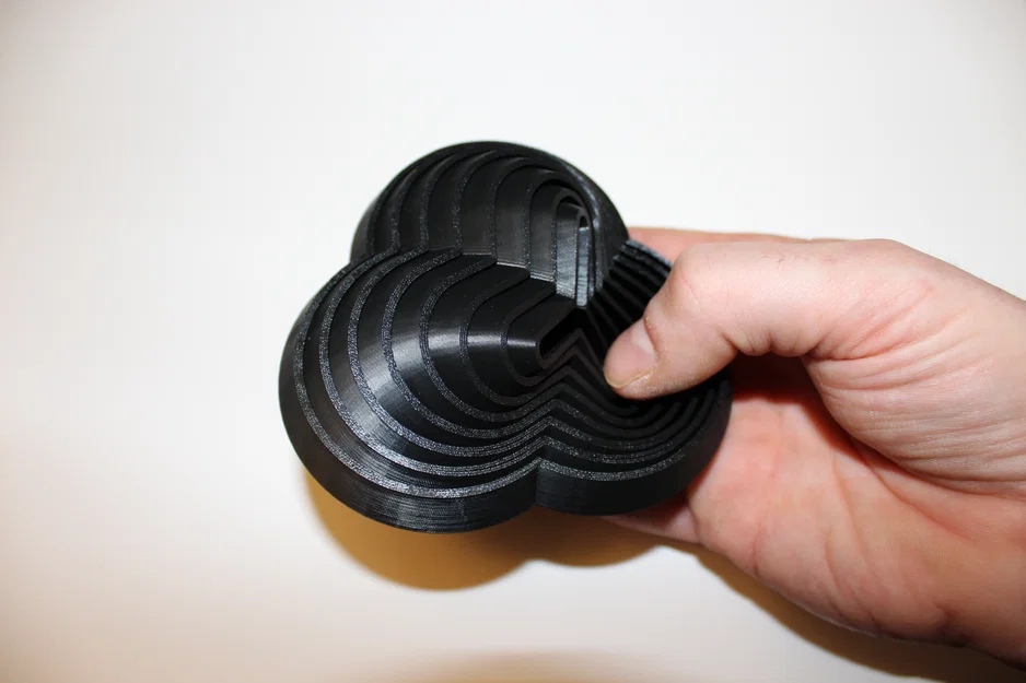 Đồ chơi Fidget ba chân lồng vào nhau của ông nội - Image 4