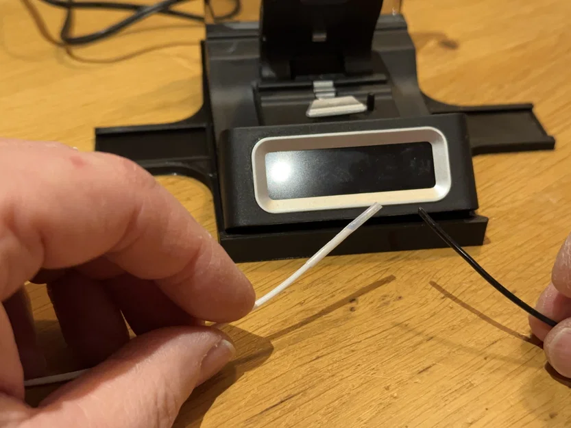 Tay hỗ trợ (Helping hand) cho thiết bị nối nhựa Sunlu Filament Connector - Image 5