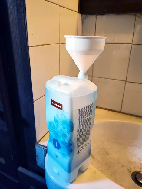 Phễu chiết nước giặt cho bình Miele Twindos - Image 1