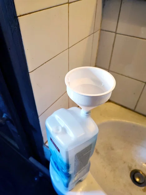 Phễu chiết nước giặt cho bình Miele Twindos - Image 6