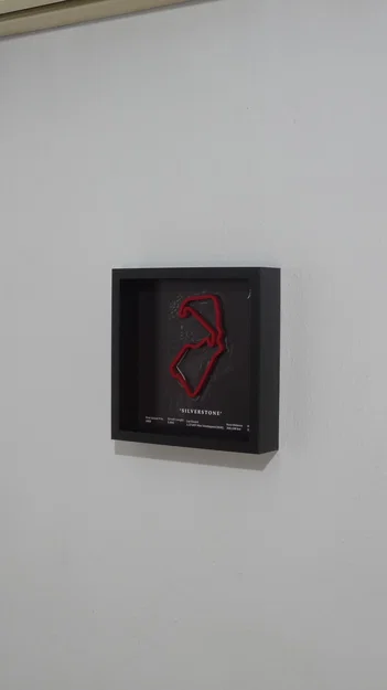 Khung Trưng Bày Mô Hình Đường Đua F1 Silverstone - Image 4