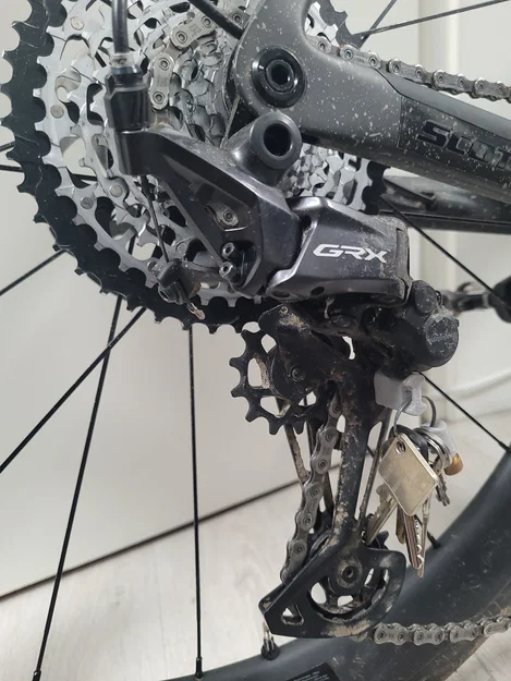 Dụng cụ khóa cùi đề Shimano - Móc khóa tiện lợi - Image 1