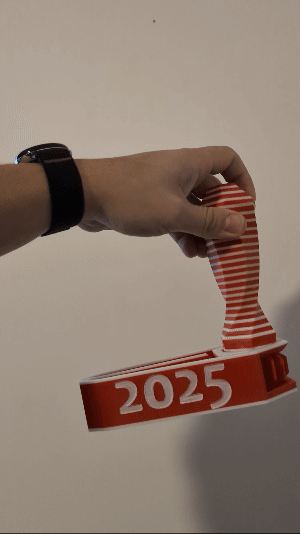 HexHoot 2025: Dụng cụ tạo tiếng ồn độc đáo cho tiệc năm mới