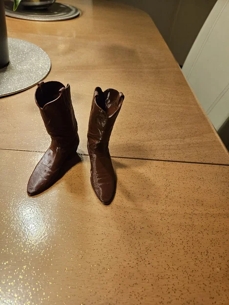 Hộp Quà Tặng Hình Đôi Ủng Cowboy - Image 1