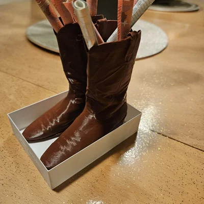 Hộp Quà Tặng Hình Đôi Ủng Cowboy